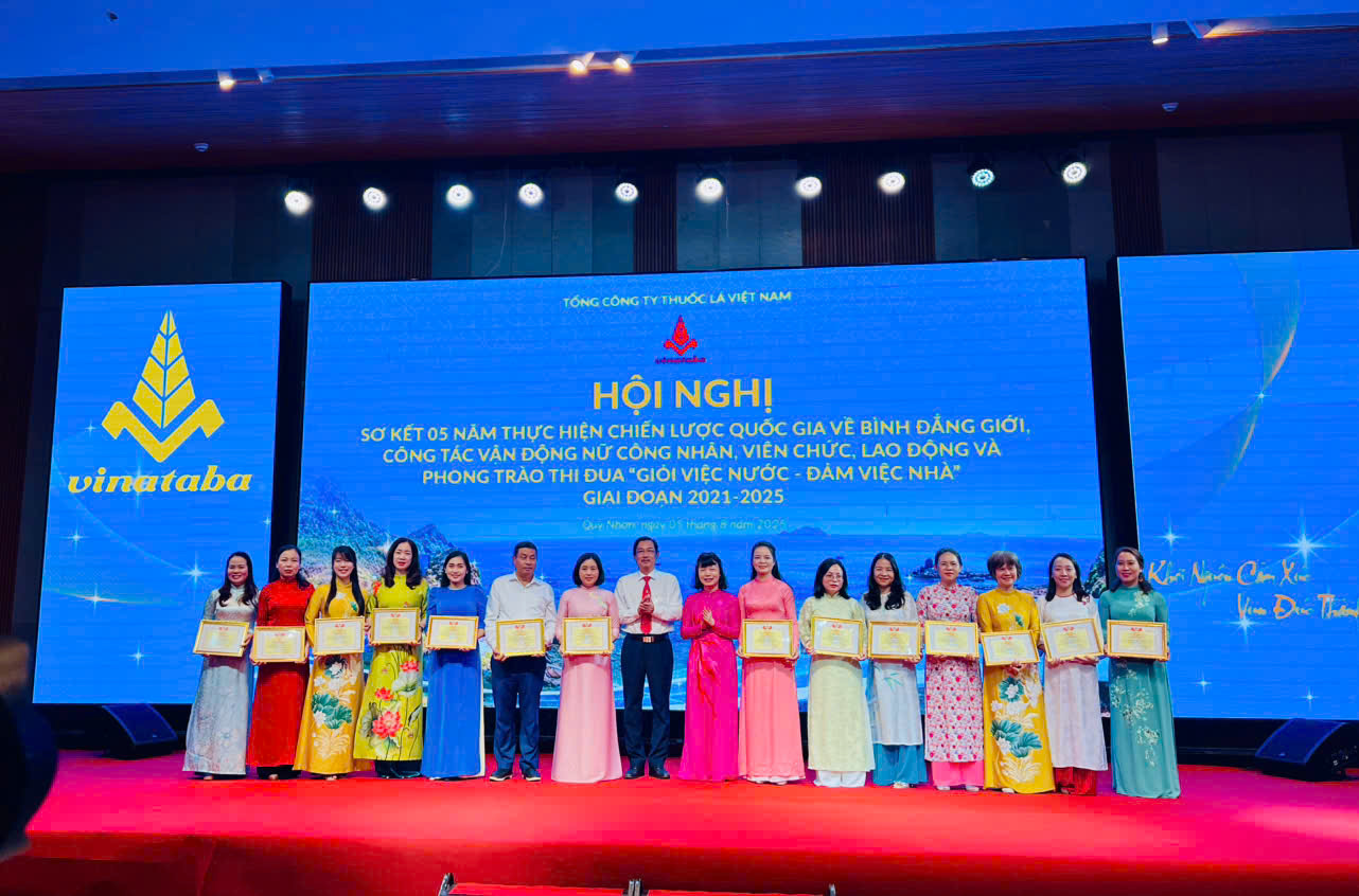 CBNV Công ty Cổ phần Ngân Sơn tham dự Hội nghị sơ kết 5 năm thực hiện Chiến lược quốc gia về bình đẳng giới và phong trào thi đua 